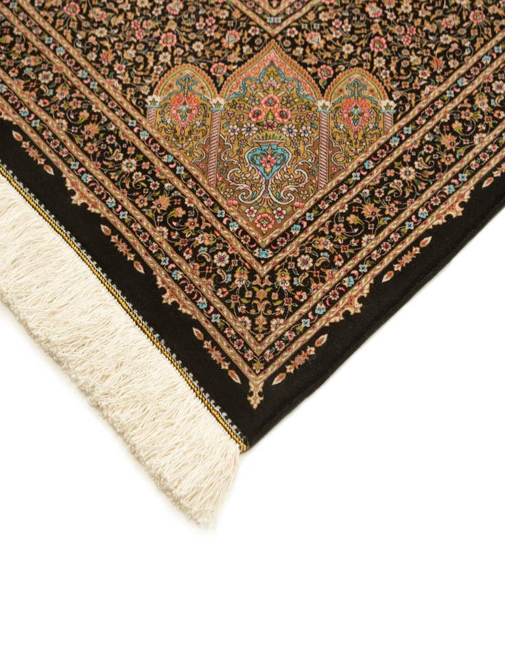 Detail image of  8' 1 x 11' 5 Ghom Design Rug