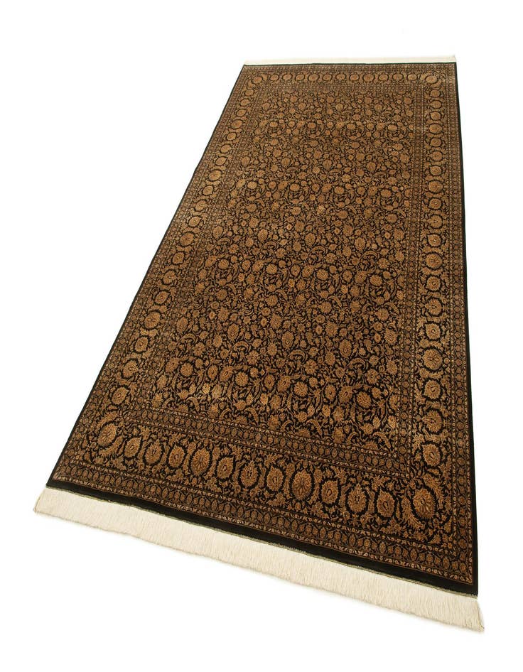 Detail image of  6' 5 x 9' 10 Ghom Design Rug