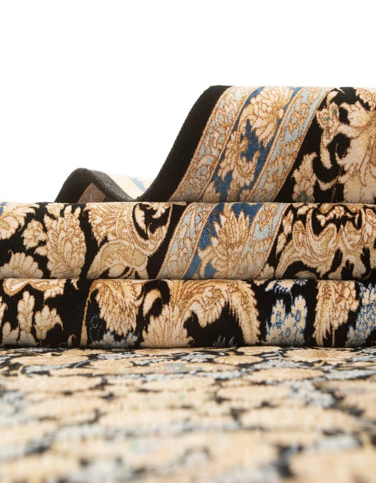 Detail image of  5' 8 x 9' 1 Ghom Design Rug