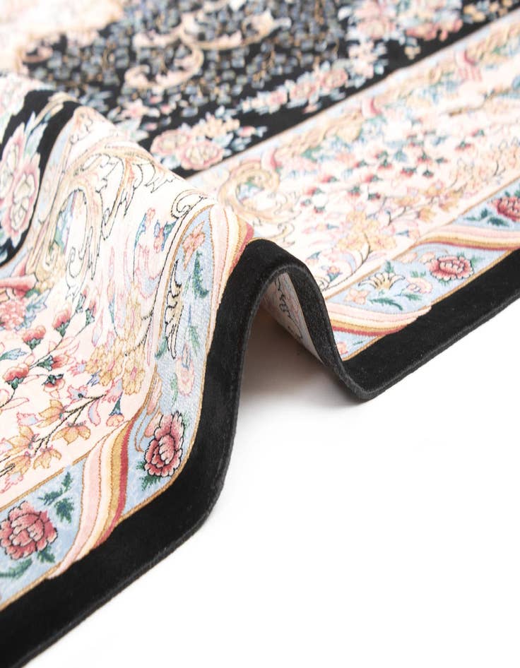 Detail image of  5' 11 x 9' 2 Ghom Design Rug