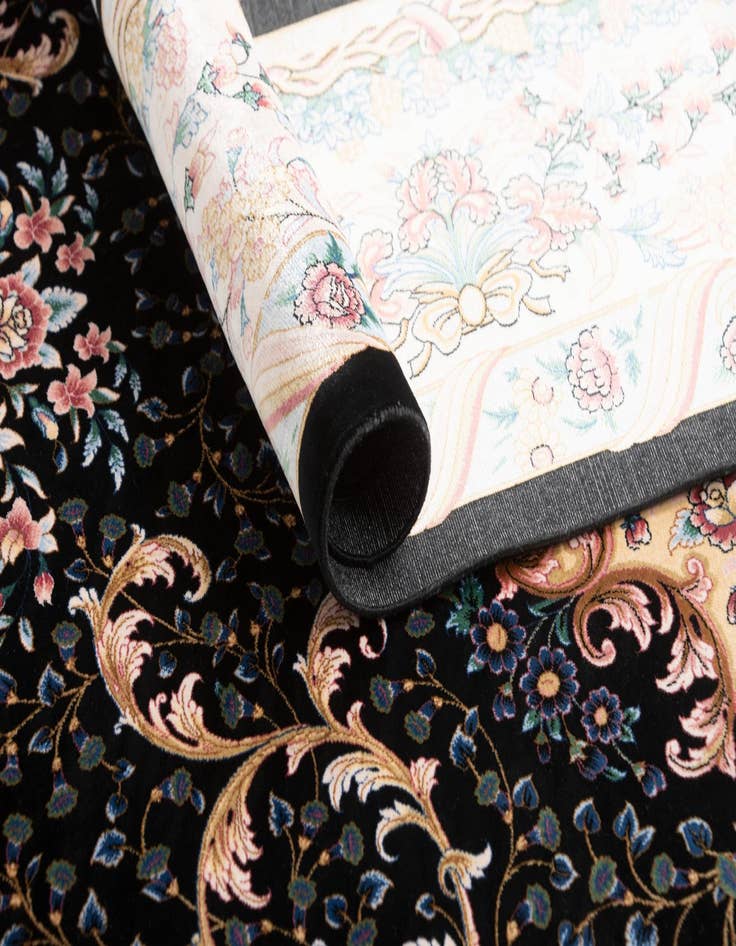 Detail image of  5' 11 x 9' 2 Ghom Design Rug