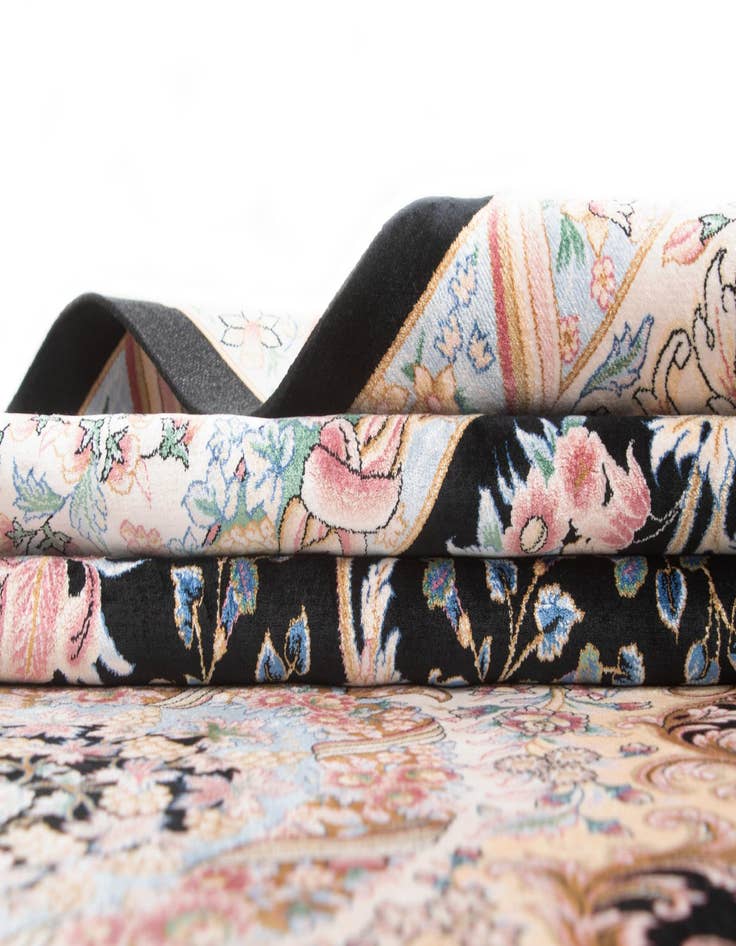 Detail image of  5' 11 x 9' 2 Ghom Design Rug