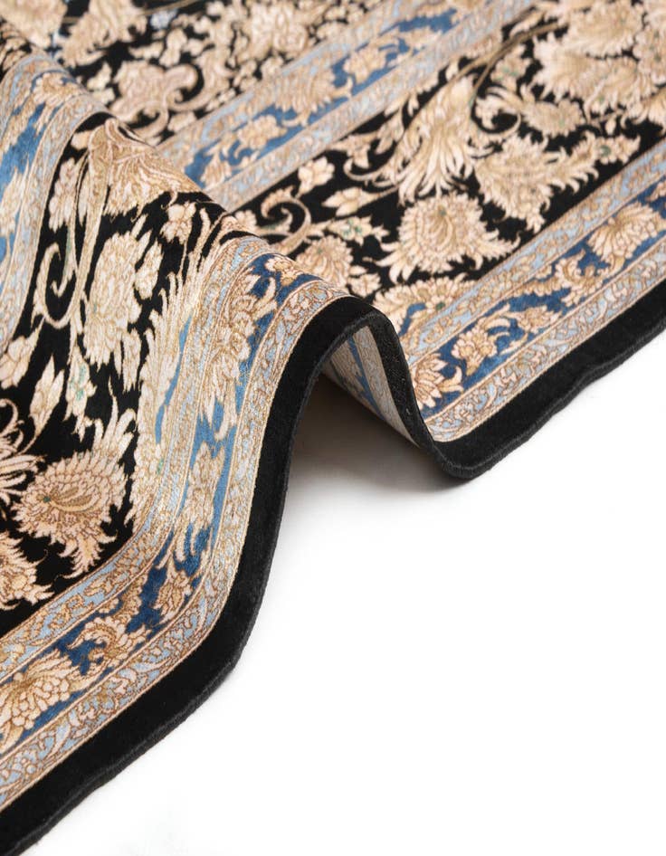 Detail image of  5' 11 x 9' 2 Ghom Design Rug