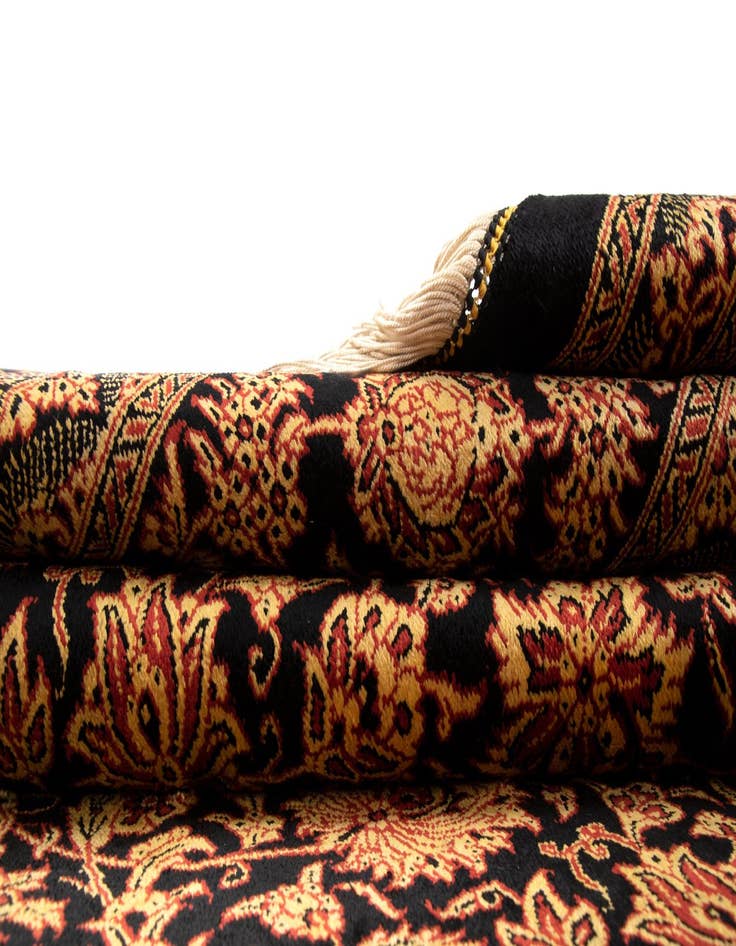 Detail image of  6' 4 x 9' 9 Ghom Rug