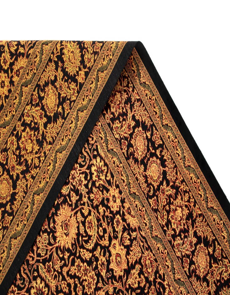 Detail image of  6' 4 x 9' 9 Ghom Rug