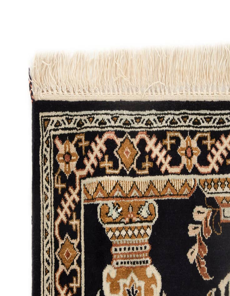 Detail image of  2' 1 x 2' 9  Hand Knotted Ghom Persian Rug