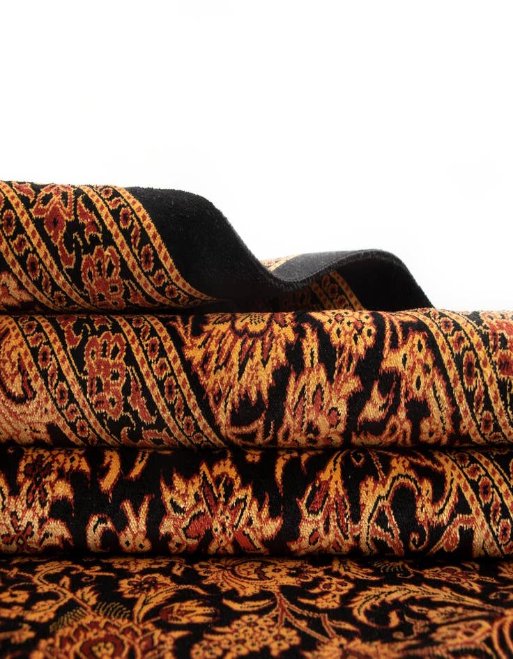 Detail image of  5' 1 x 7' 7 Ghom Silk Rug