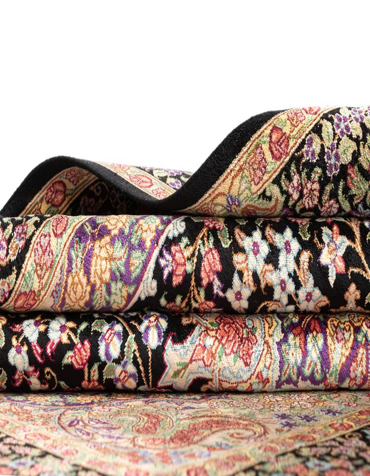 Detail image of  3' 3 x 4' 10 Ghom Silk Rug