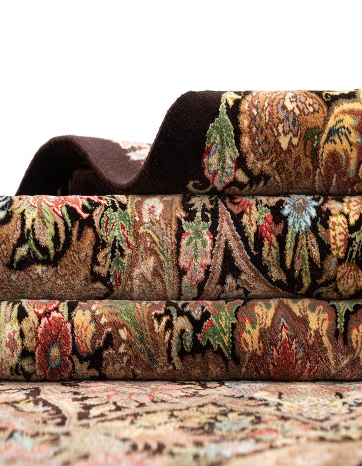 Detail image of  3' 3 x 5' 4 Ghom Silk Rug