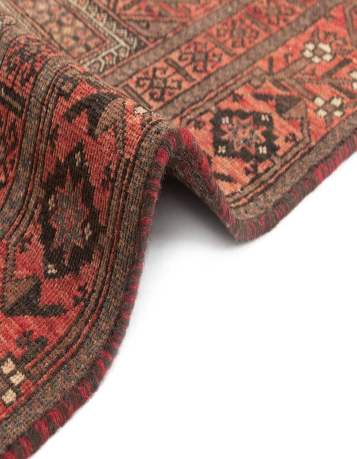 Detail image of  2' 9 x 5' 9 Hamedan Rug