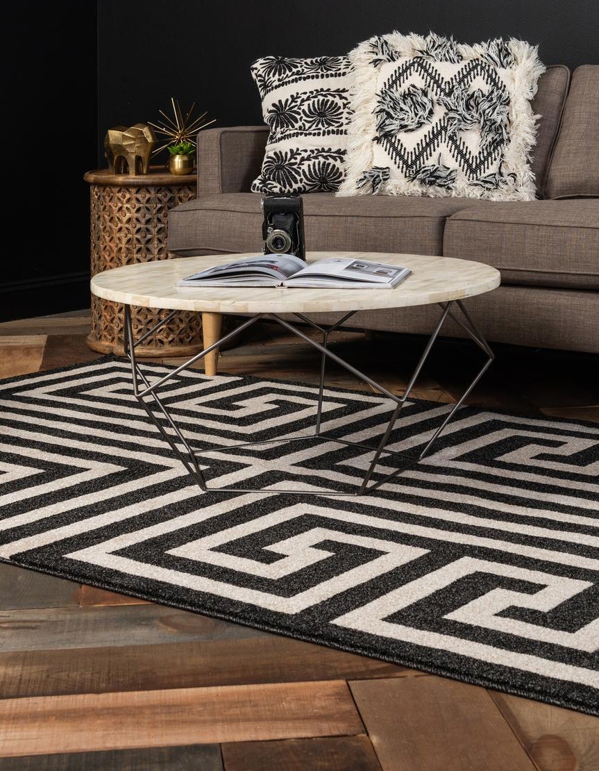 Black 9' x 12' Hera Rug | Rugs.com