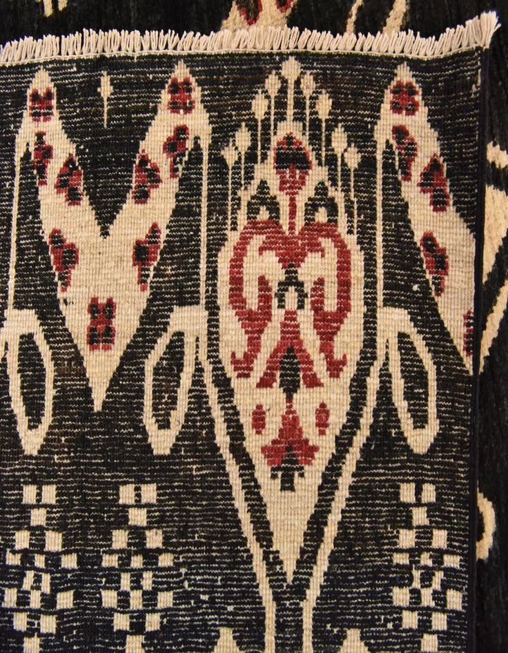 Detail image of  6' 2 x 9' 8  Hand Knotted Ikat Rug