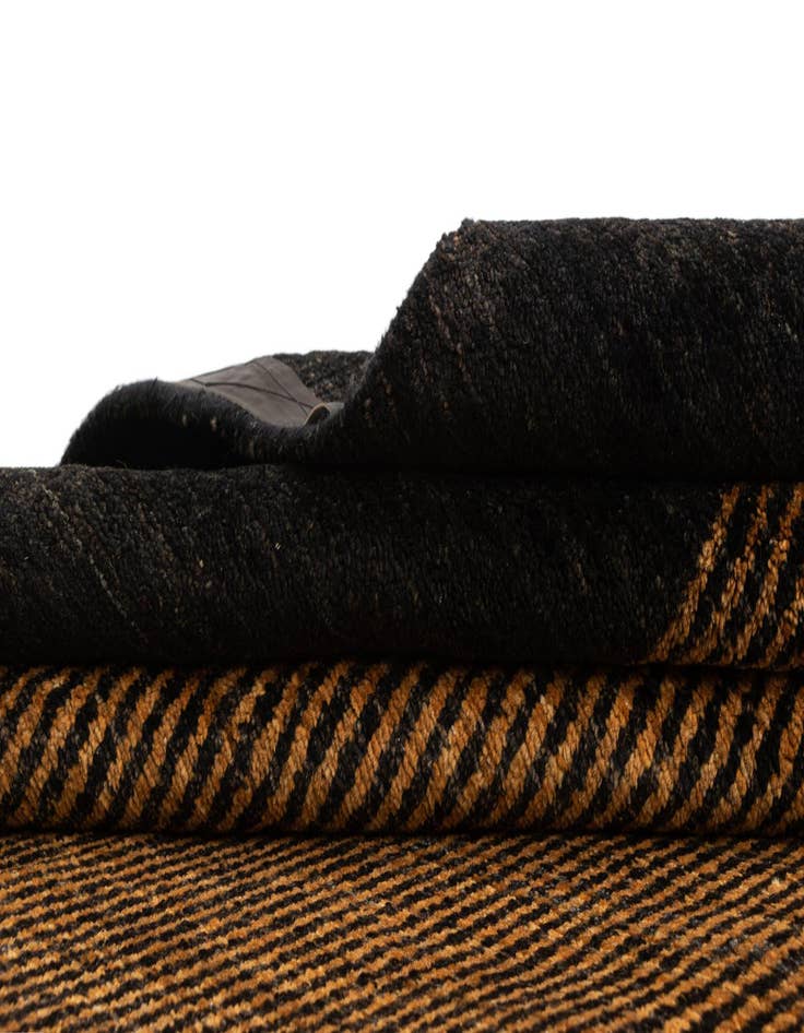 Detail image of  6' 4 x 10' 1 Juma Rug