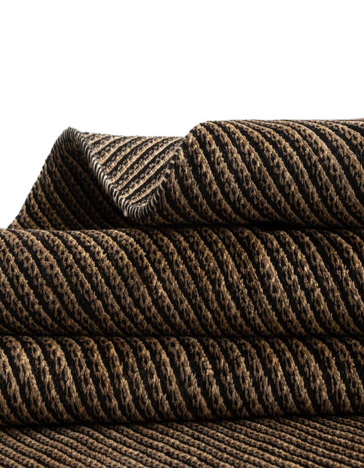 Detail image of  7' x 10' Juma Wool Rug