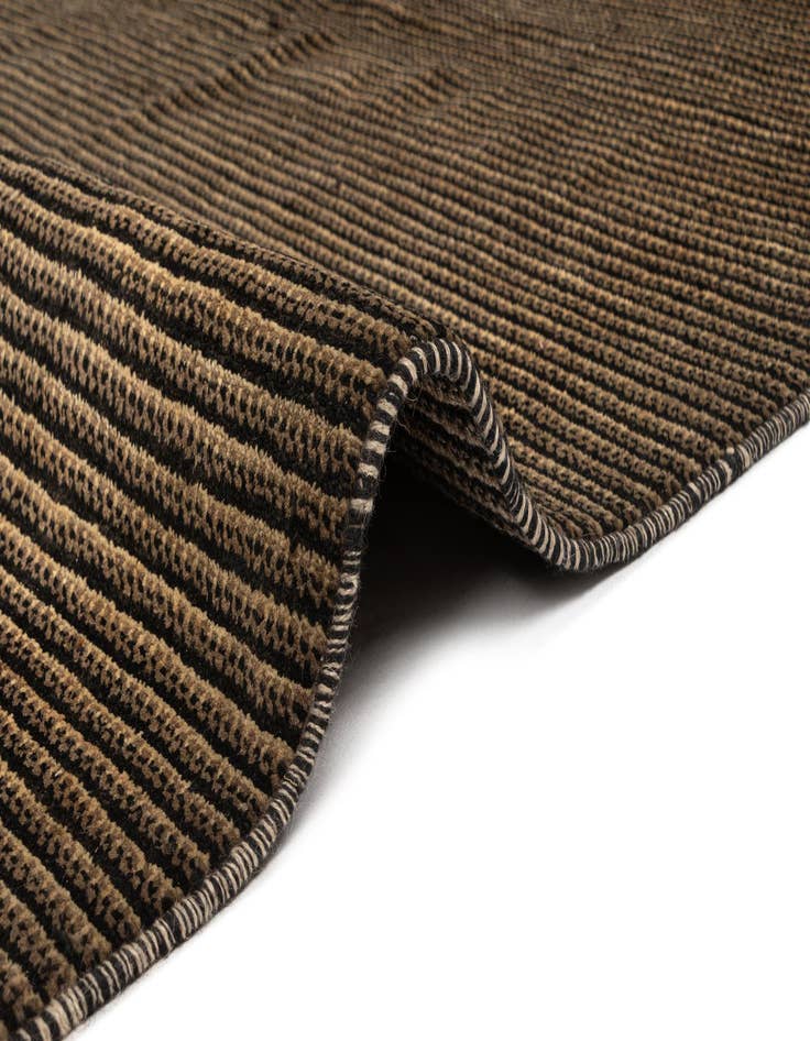 Detail image of  7' x 10' Juma Wool Rug