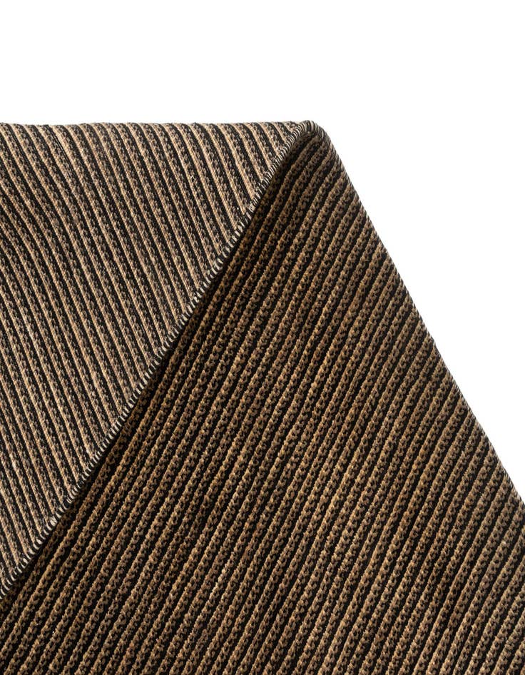 Detail image of  7' x 10' Juma Wool Rug