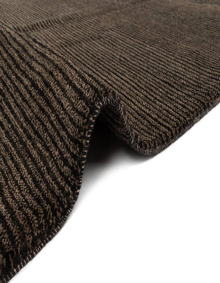 Detail image of  5' 7 x 8' Juma Wool Rug