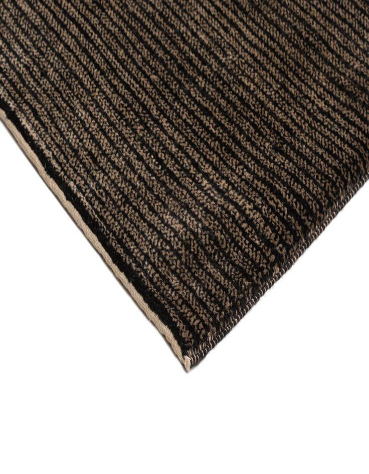 Detail image of  5' 7 x 8' Juma Wool Rug