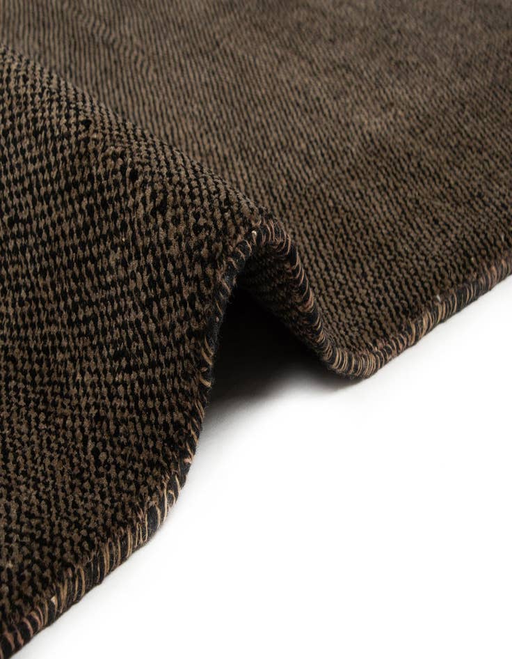 Detail image of  6' 7 x 8' 1 Juma Wool Rug