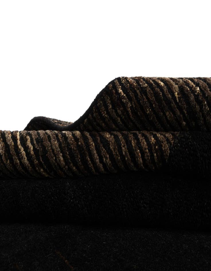 Detail image of  6' x 8' 10 Juma Wool Rug