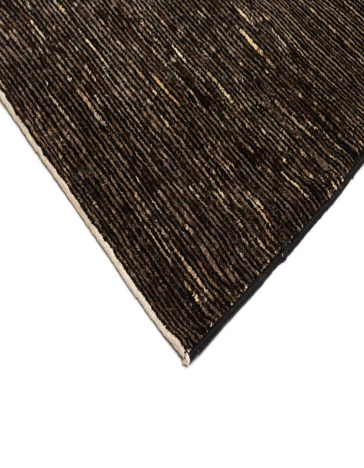 Detail image of  5' 8 x 8' Juma Wool Rug