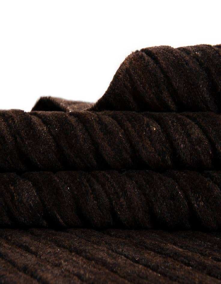 Detail image of  5' 9 x 7' 10 Juma Wool Rug