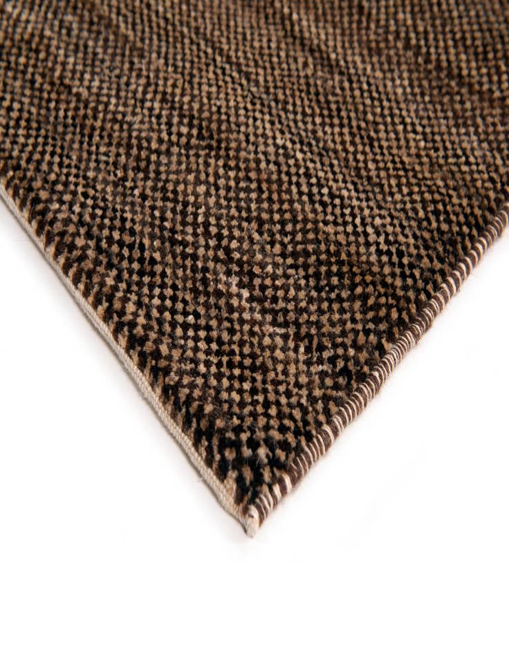 Detail image of  6' 6 x 8' 4 Juma Wool Rug