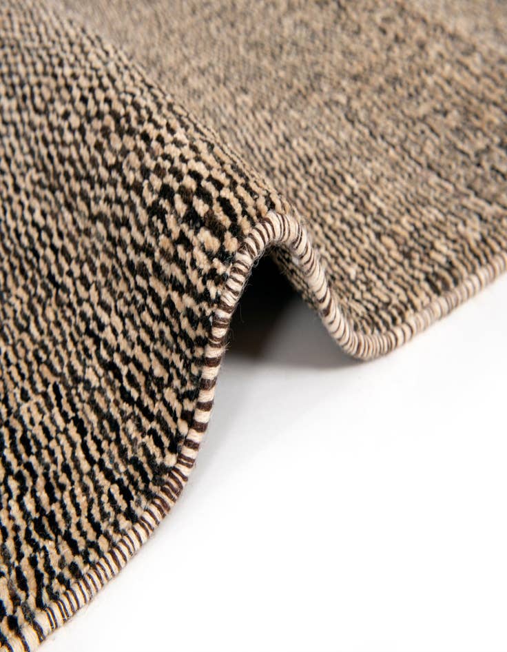 Detail image of  5' 10 x 8' 10 Juma Wool Rug