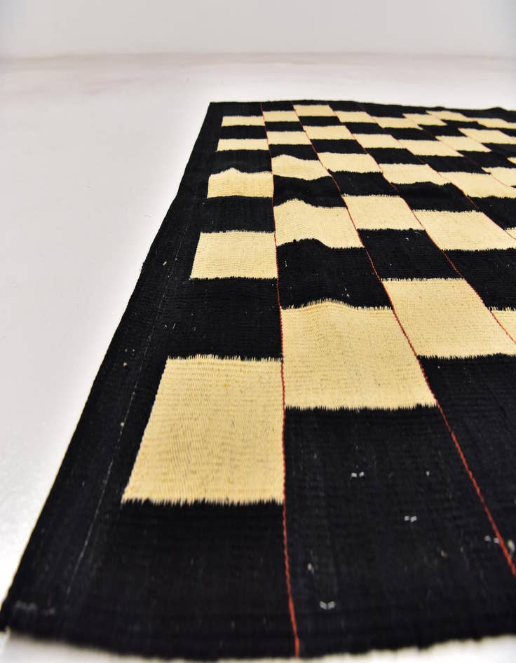 Detail image of  5' 3 x 6' 9  Hand Woven Kilim Modern Wool Rug