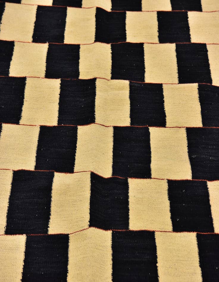 Detail image of  5' 2 x 6' 10  Hand Woven Kilim Modern Wool Rug