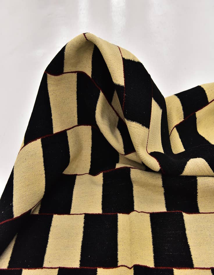 Detail image of  5' x 6' 9  Hand Woven Kilim Modern Wool Rug