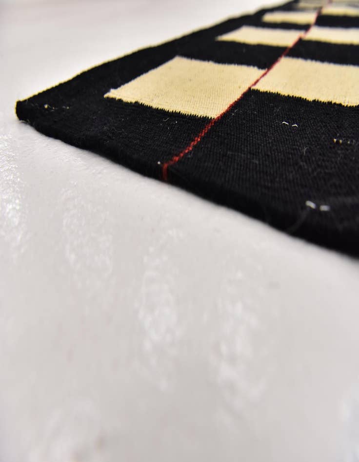 Detail image of  5' x 6' 9  Hand Woven Kilim Modern Wool Rug