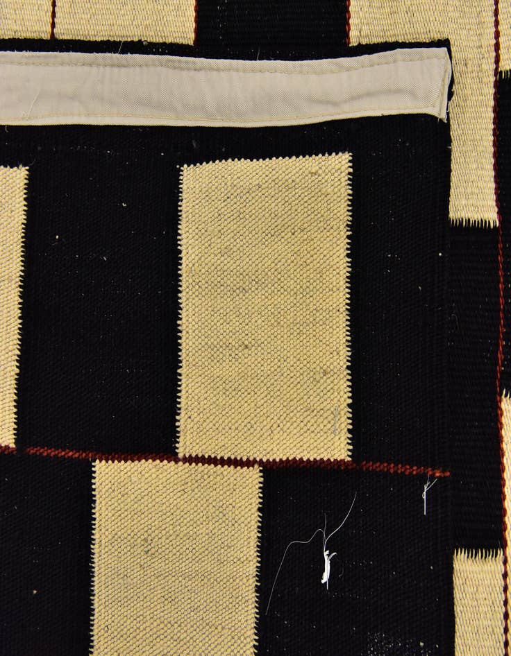Detail image of  4' 3 x 6'  Hand Woven Kilim Modern Wool Rug