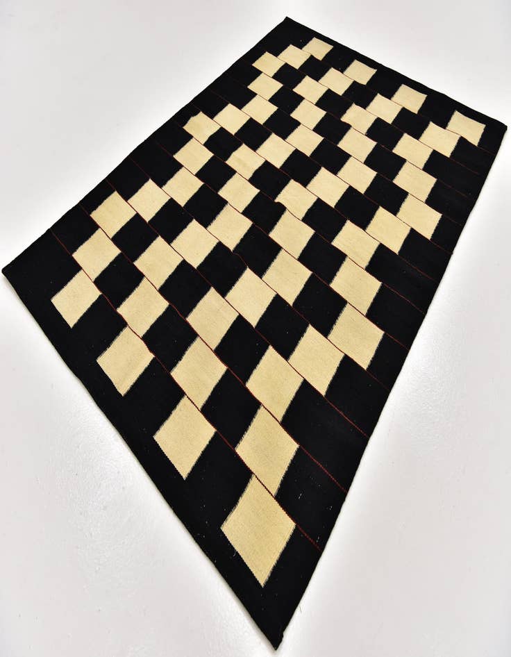 Detail image of  4' 3 x 6'  Hand Woven Kilim Modern Wool Rug