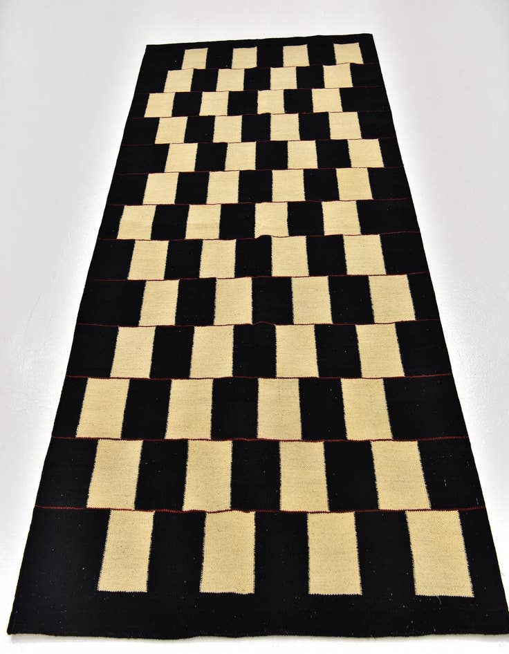 Detail image of  4' 3 x 6'  Hand Woven Kilim Modern Wool Rug