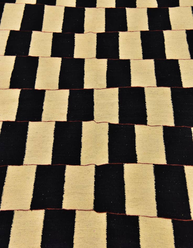 Detail image of  5' x 6' 9  Hand Woven Kilim Modern Wool Rug