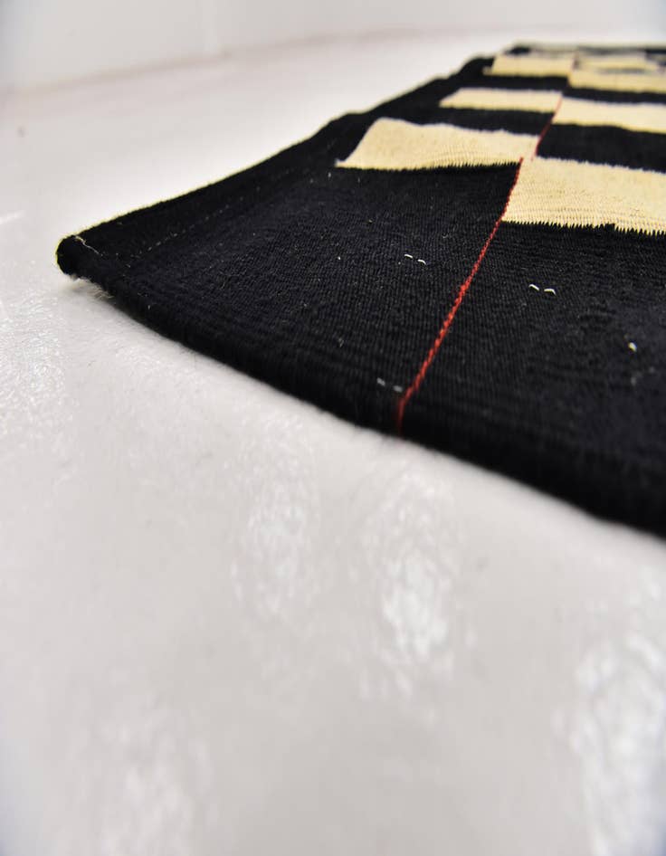 Detail image of  5' x 6' 9  Hand Woven Kilim Modern Wool Rug