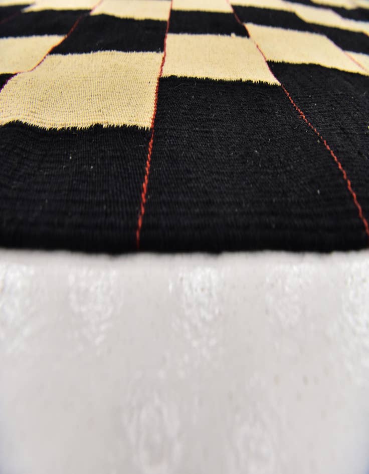 Detail image of  5' x 6' 9  Hand Woven Kilim Modern Wool Rug