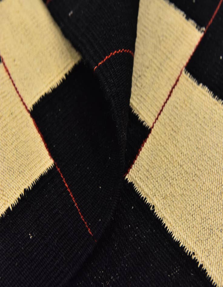 Detail image of  5' x 6' 9  Hand Woven Kilim Modern Wool Rug