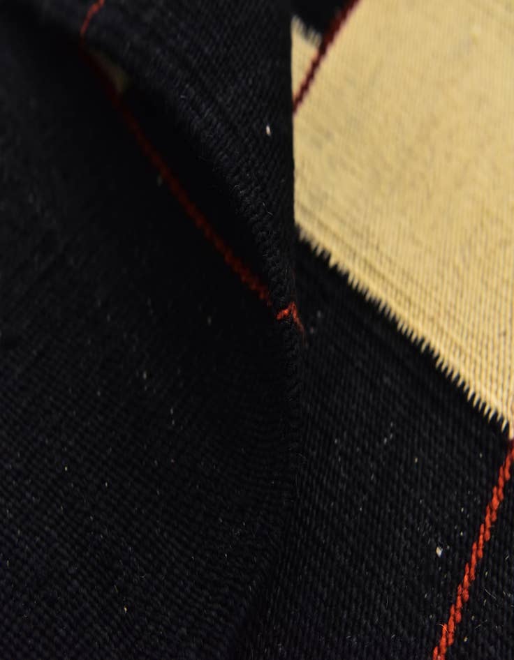 Detail image of  4' 3 x 6'  Hand Woven Kilim Modern Wool Rug