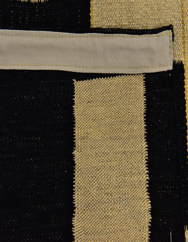 Detail image of  6' 2 x 7' 9  Hand Woven Kilim Modern Wool Rug