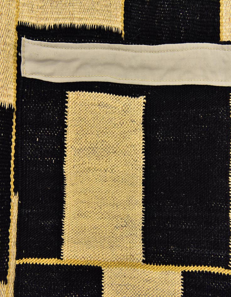 Detail image of  6' x 7' 8  Hand Woven Kilim Modern Wool Rug