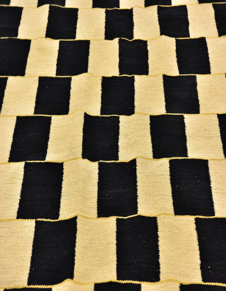 Detail image of  6' x 7' 8  Hand Woven Kilim Modern Wool Rug