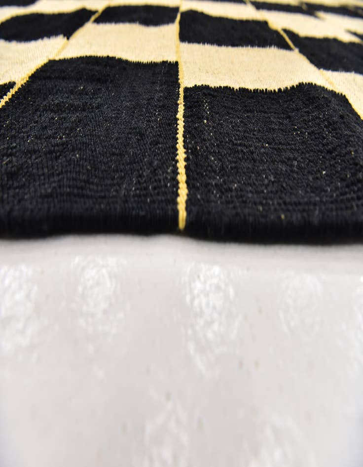 Detail image of  6' x 7' 8  Hand Woven Kilim Modern Wool Rug