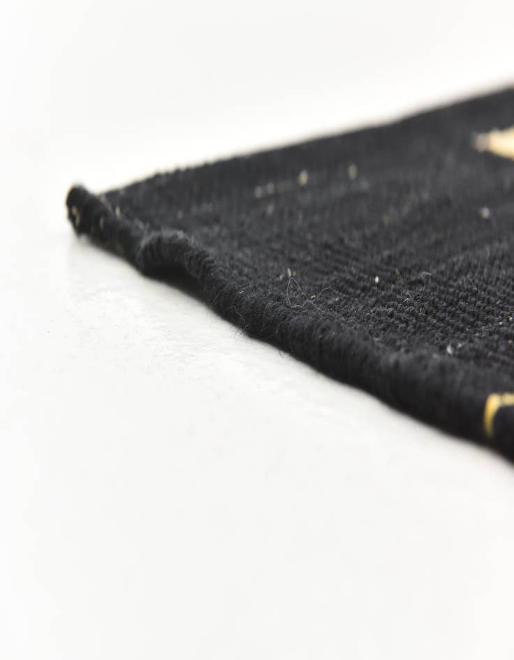 Detail image of  6' x 7' 9  Hand Woven Kilim Modern Wool Rug