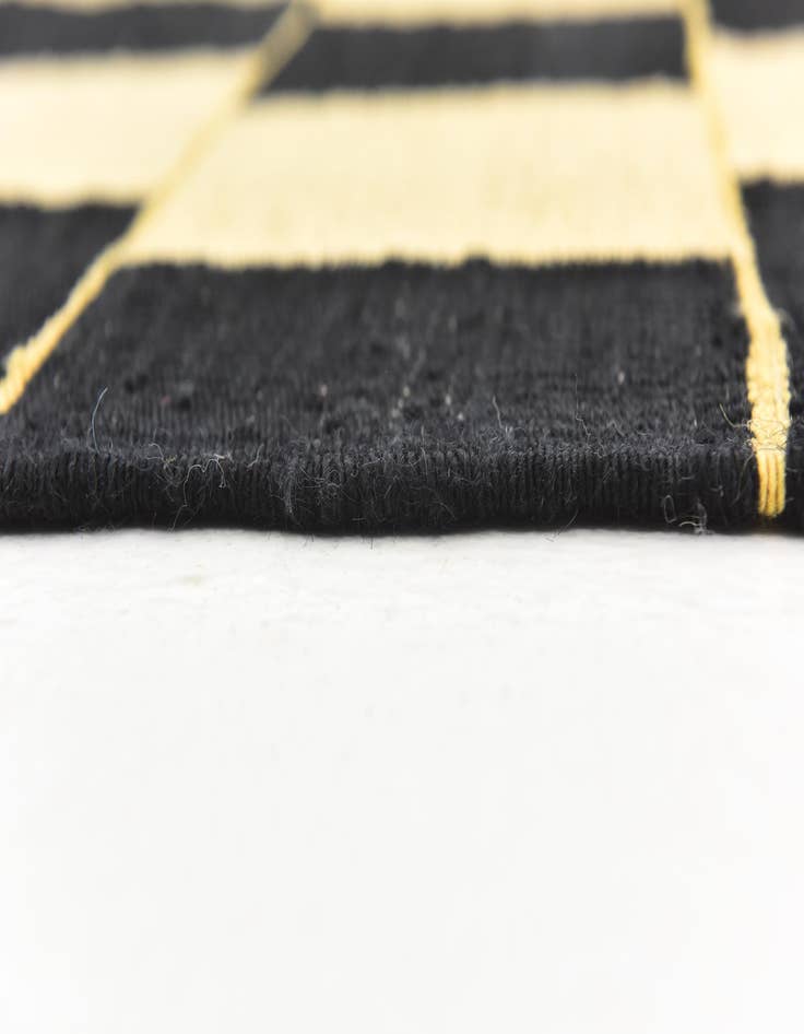 Detail image of  6' x 7' 9  Hand Woven Kilim Modern Wool Rug