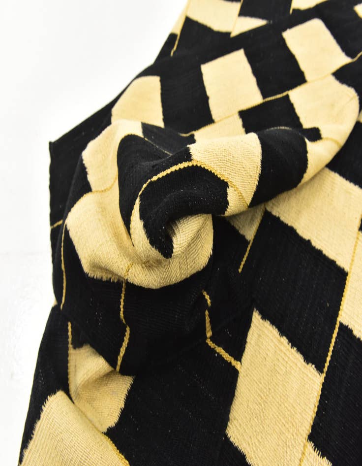 Detail image of  6' x 7' 9  Hand Woven Kilim Modern Wool Rug