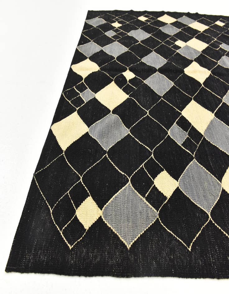 Detail image of  5' 4 x 6' 4  Hand Woven Kilim Modern Wool Rug