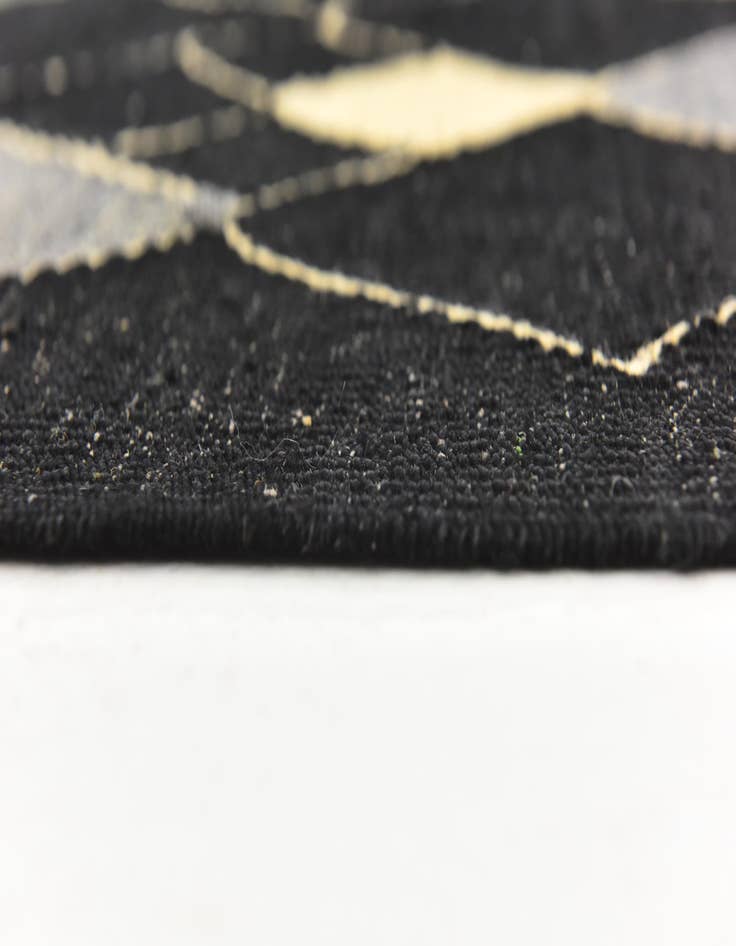 Detail image of  5' 4 x 6' 4  Hand Woven Kilim Modern Wool Rug