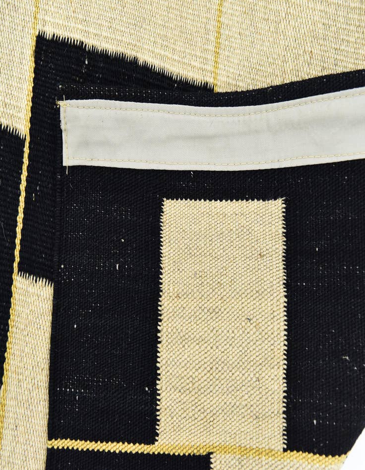 Detail image of  6' x 7' 9  Hand Woven Kilim Modern Wool Rug